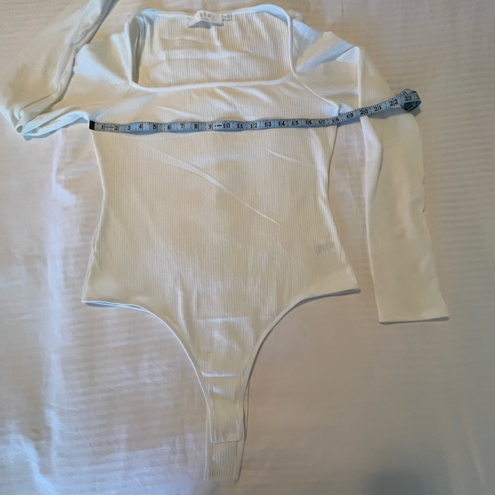 ASTR the label Square Neck Long Sleeve Body Suit - Picture 9 of 12